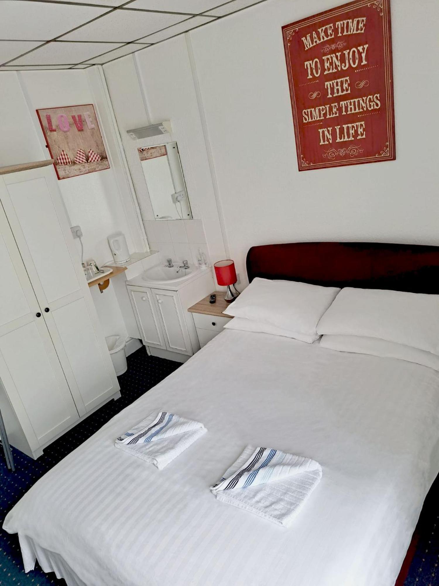 The Mornington Bed & Breakfast 2*